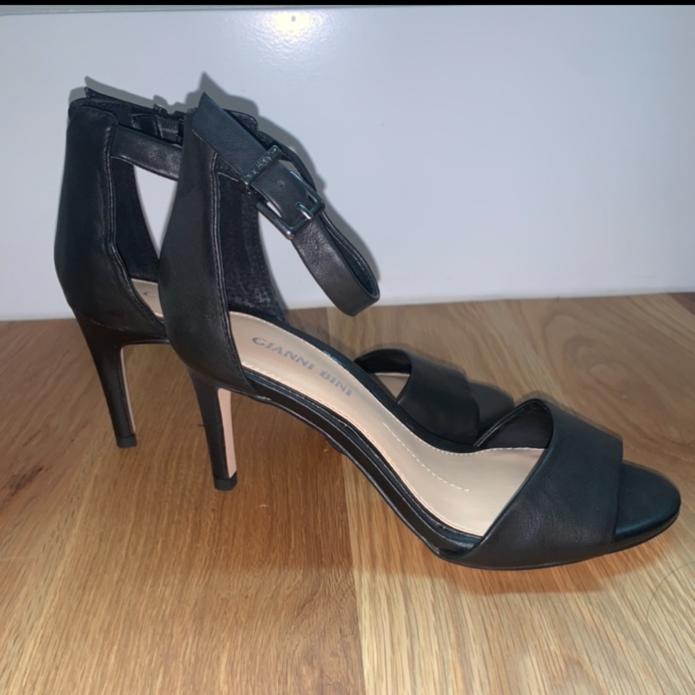 Black Gianni Bini Heels